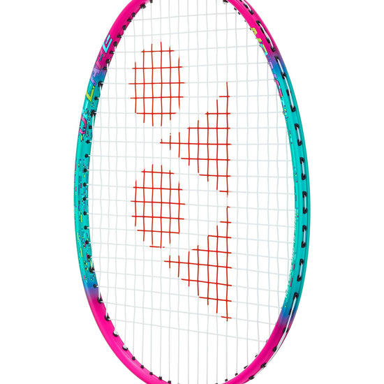 MAGENTA